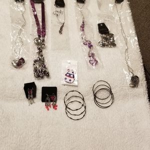 Bundled paparazzi jewelry